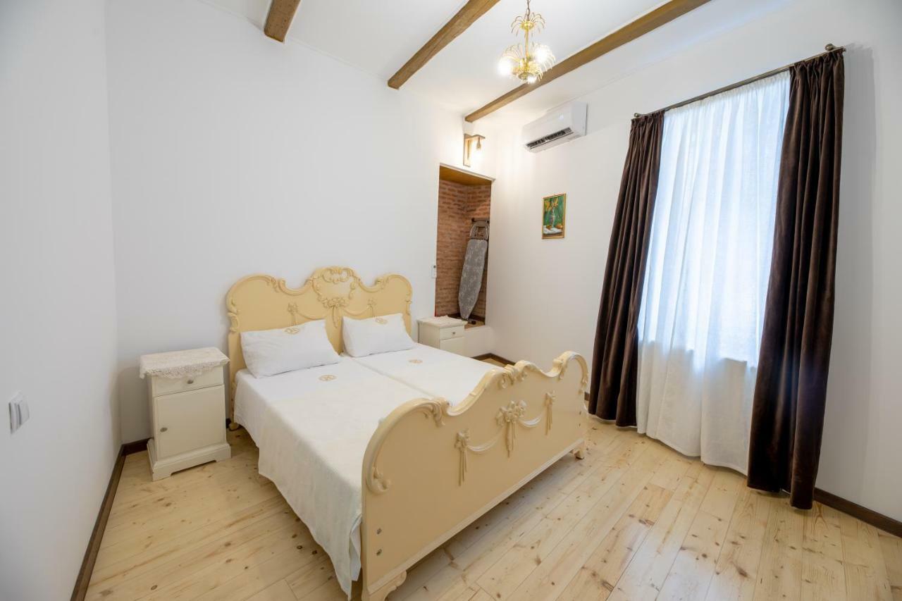 Apartment Ornament Тбілісі Екстер'єр фото